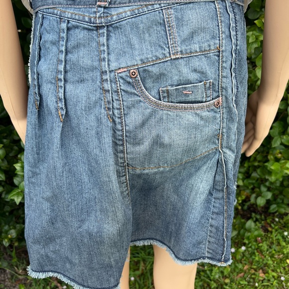 MING JEANS DISTRESSED DENIM SKIRT SIZE 4 - Picture 6 of 12